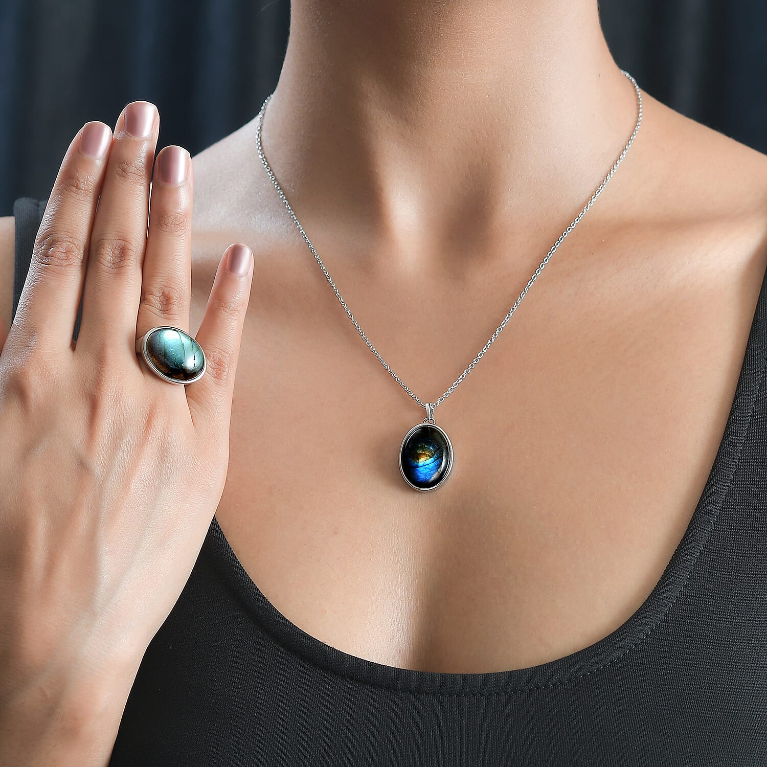 Malagasy Labradorite Solitaire Ring Size 5 and Pendant Necklace 20 Inches in Stainless Steel 30.85 ctw