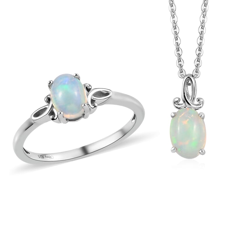 Premium Ethiopian Welo Opal Solitaire Ring (Size 9.0) and Pendant Necklace 20 Inches in Platinum Over Sterling Silver 0.85 ctw