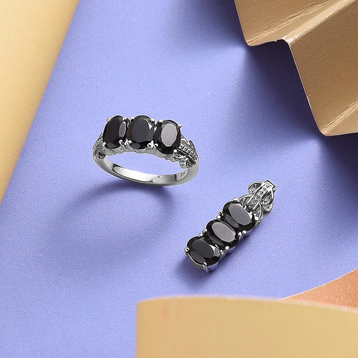 Thai Black Spinel 3 Stone Ring (Size 9.0) and Pendant in Stainless Steel 6.75 ctw image number 1