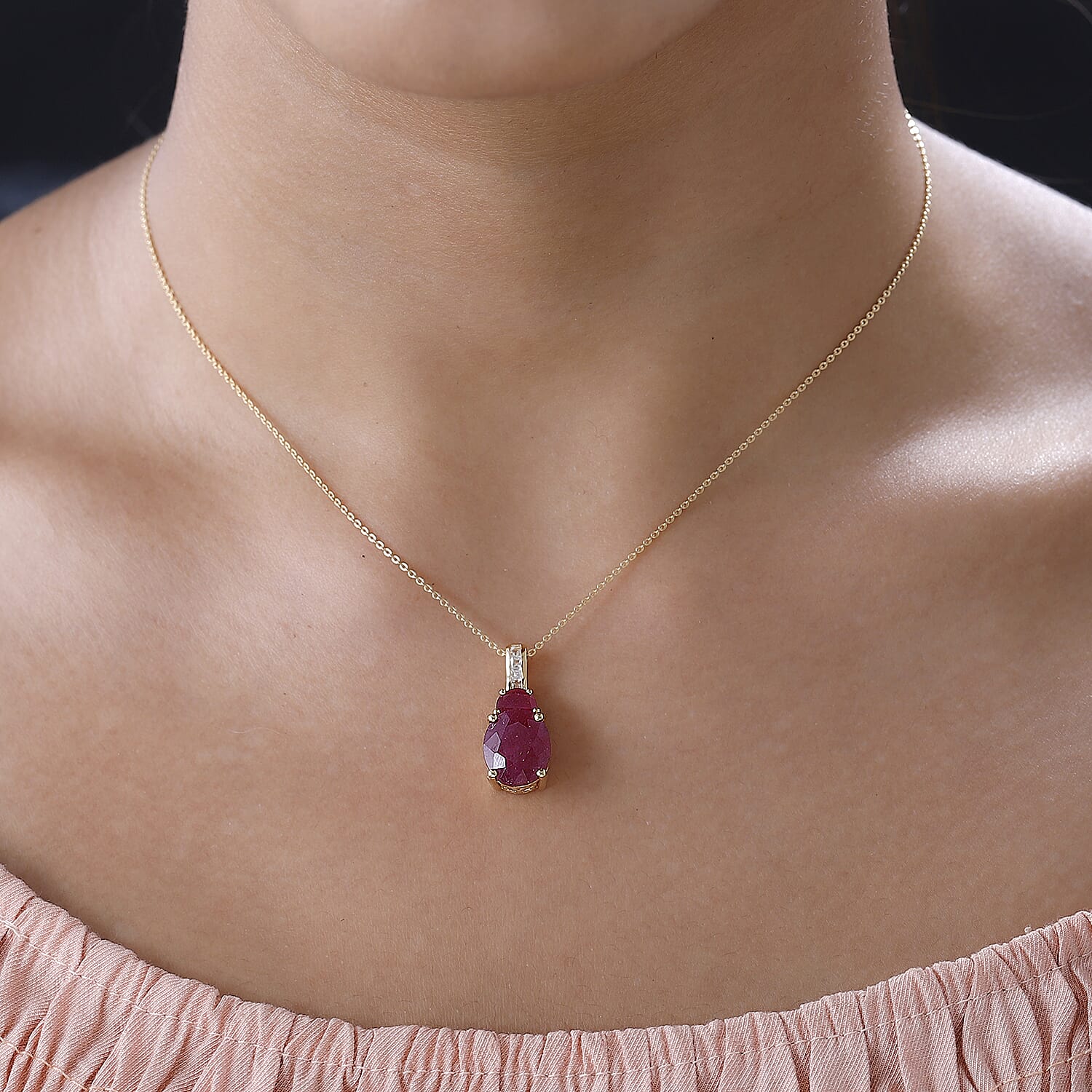 Cushion - Product card gallery slide 3 (10145055310107)