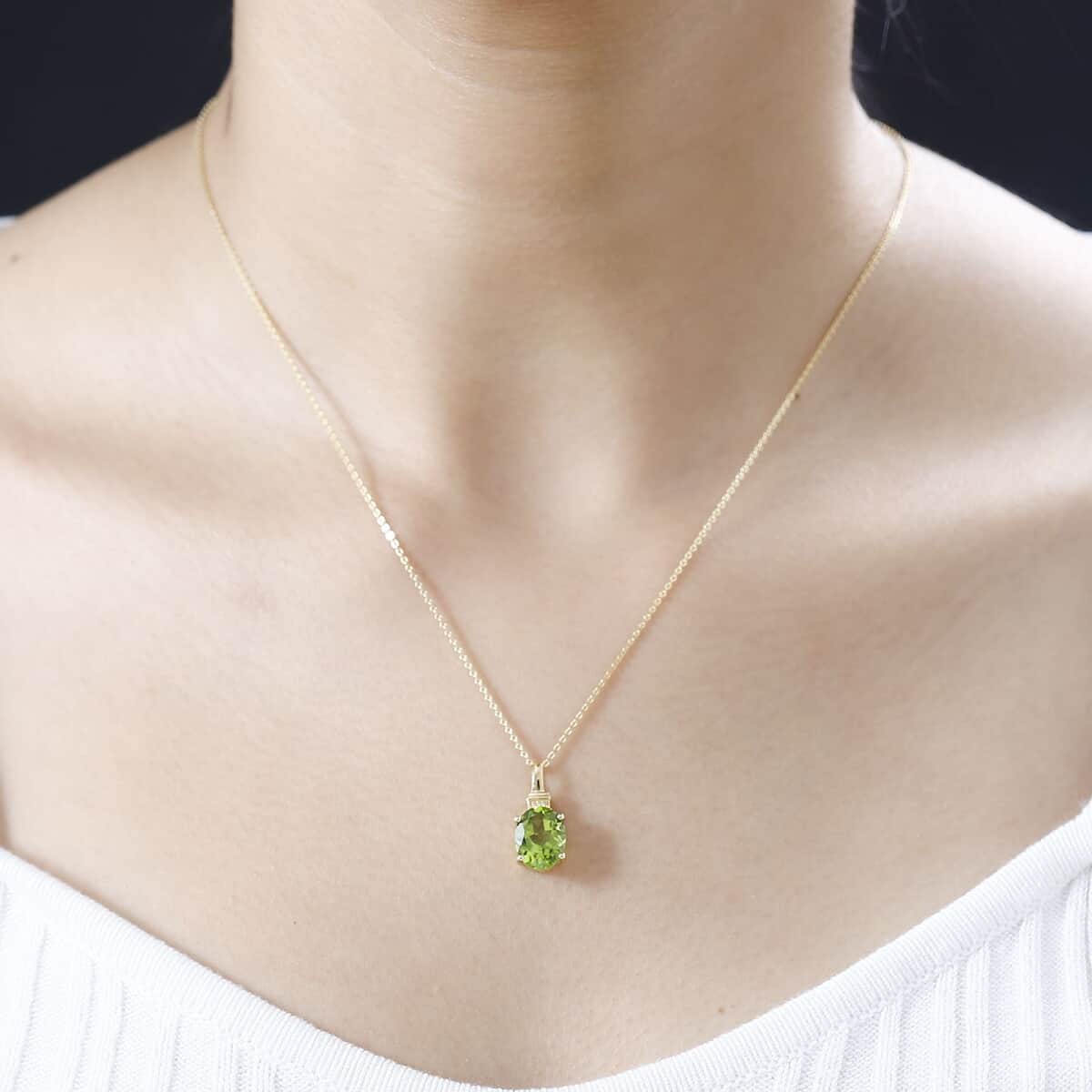 Peridot Solitaire Pendant Necklace (20 Inches) in Vermeil YG Over Sterling Silver 2.15 ctw image number 2