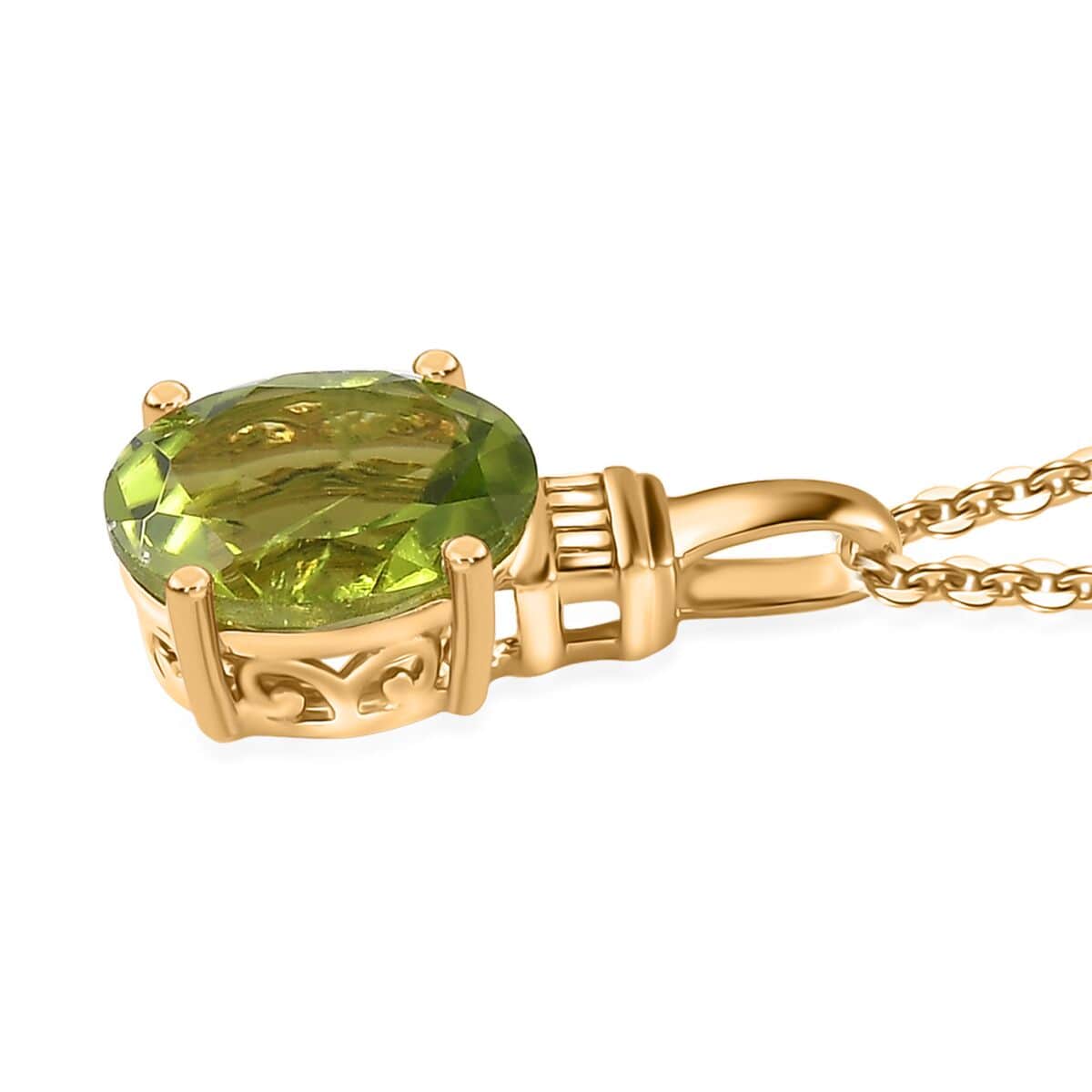 Peridot Solitaire Pendant Necklace (20 Inches) in Vermeil YG Over Sterling Silver 2.15 ctw image number 3