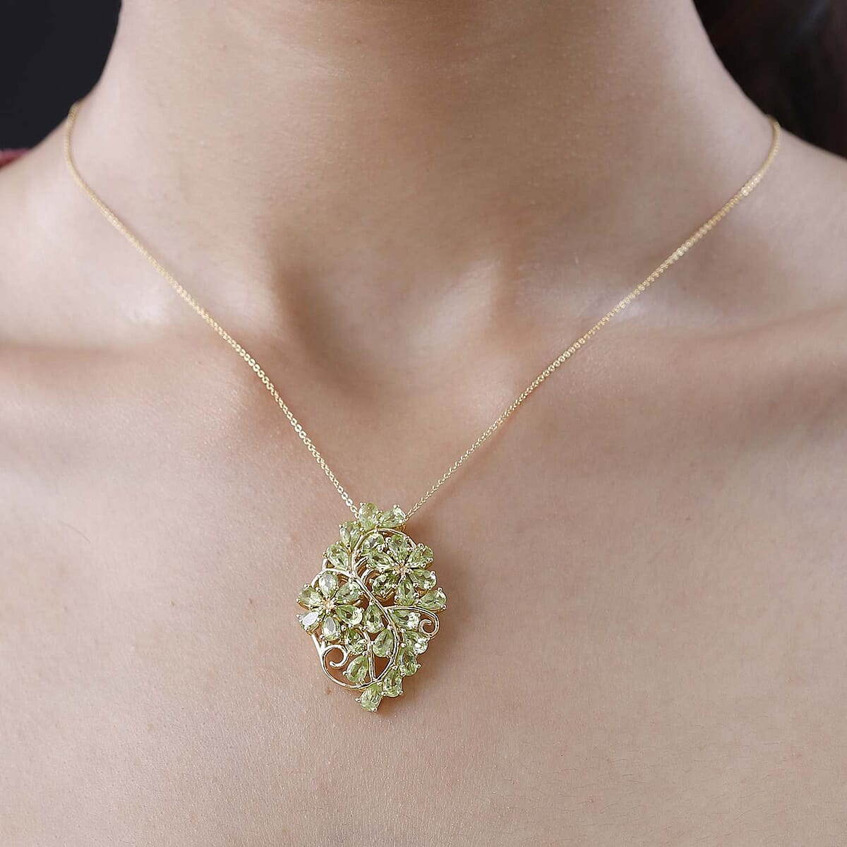 Premium Peridot Floral Pendant Necklace 20 Inches in Vermeil Yellow Gold Over Sterling Silver 7.25 ctw image number 2