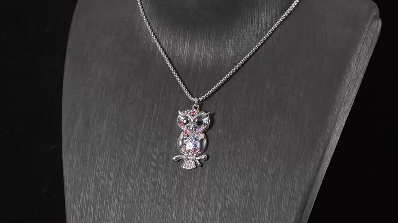 Multi Color Austrian Crystal Owl Pendant Necklace 28 Inches in Silvertone