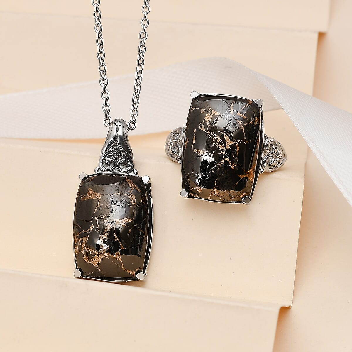 Matrix Silver Shungite Solitaire Ring (Size 7.0) and Pendant Necklace 20 Inches in Stainless Steel 20.60 ctw image number 1