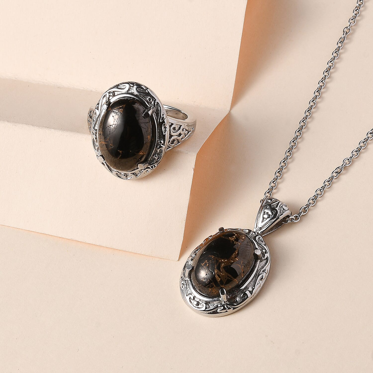 Matrix Silver Shungite Solitaire Ring Size 5.0 and Pendant Necklace 20 Inches in Stainless Steel 8.50 ctw