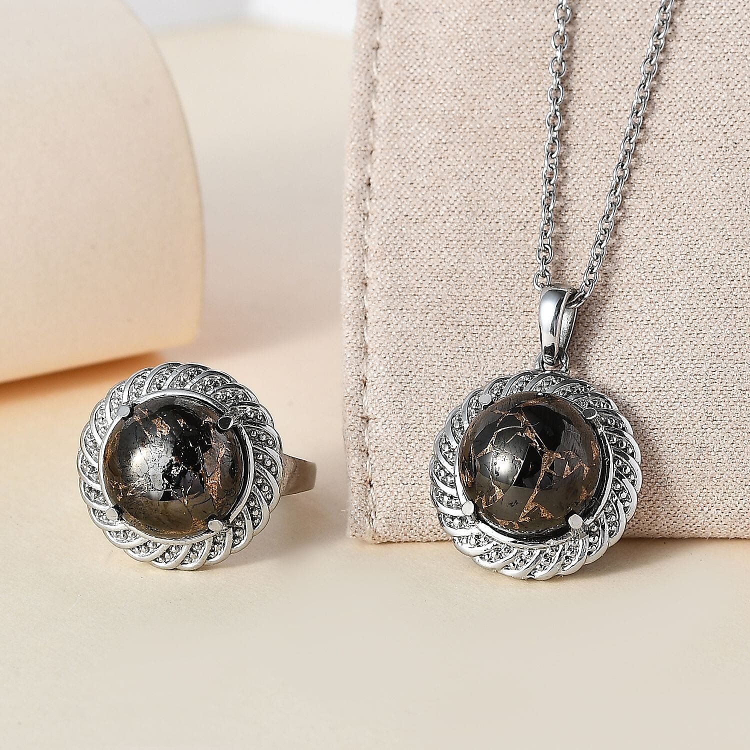Matrix Silver Shungite Solitaire Ring (Size 5.0) and Pendant Necklace 20 Inches in Stainless Steel 10.15 ctw