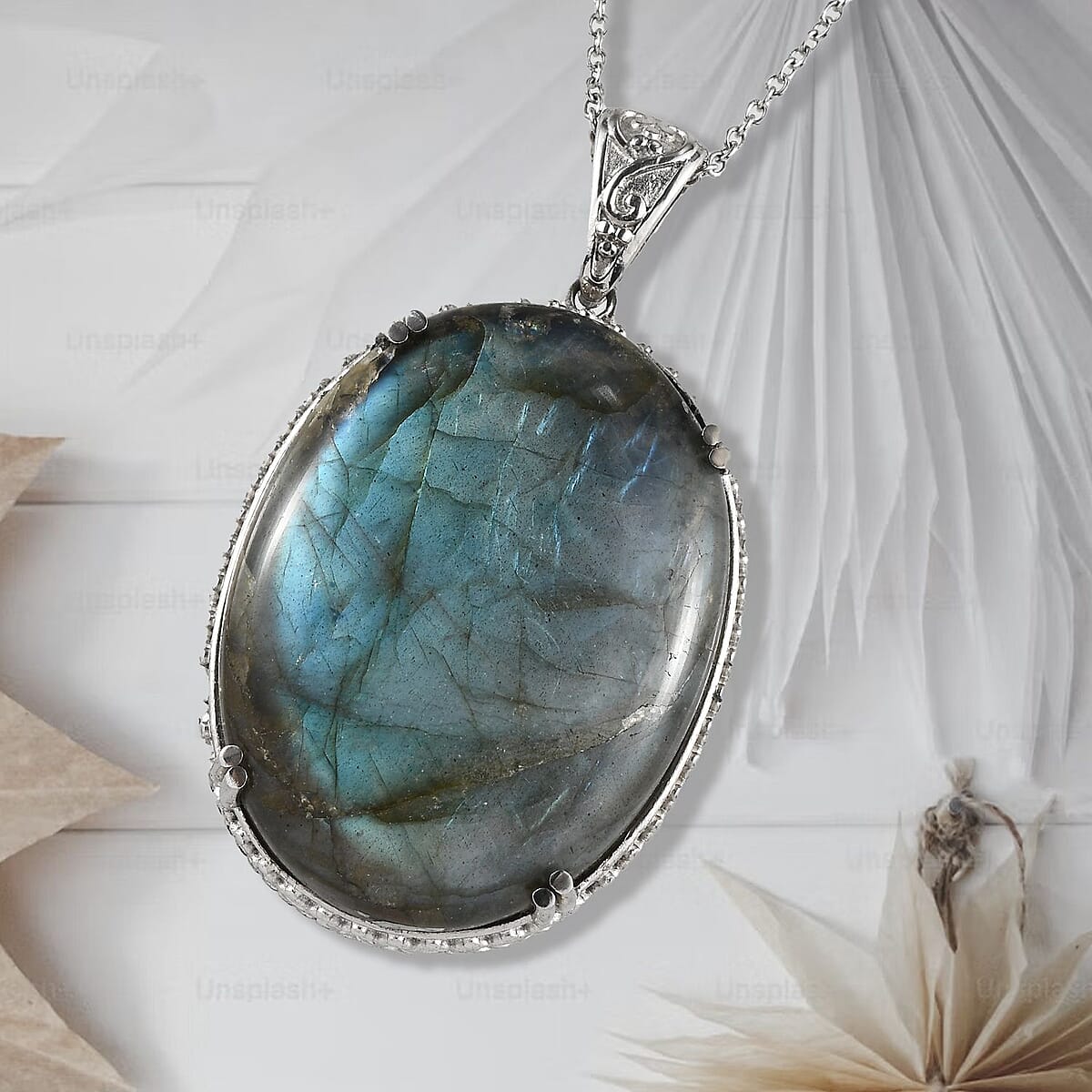 Malagasy Labradorite Solitaire Pendant Necklace 20 Inches in Stainless Steel 79.50 ctw image number 1