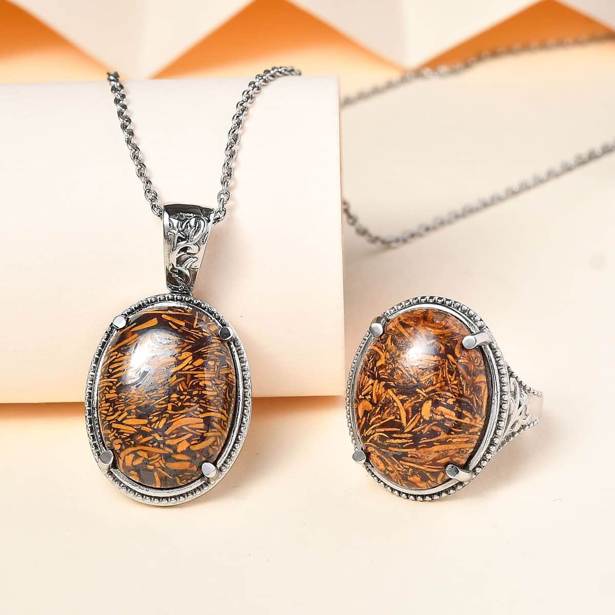 Silver Leaf Jasper Solitaire Ring (Size 5.0) and Pendant Necklace 20 Inches in Stainless Steel 29.25 ctw image number 1