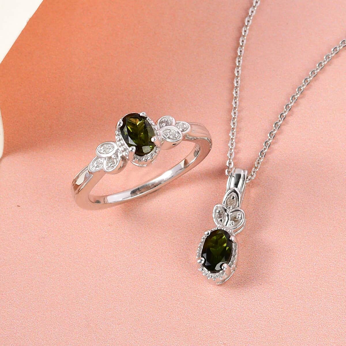 Premium Tanzanian Natural Chrome Tourmaline and Diamond Ring Size 5 and Pendant Necklace 20 Inches in Platinum Over Sterling Silver 0.85 ctw image number 1