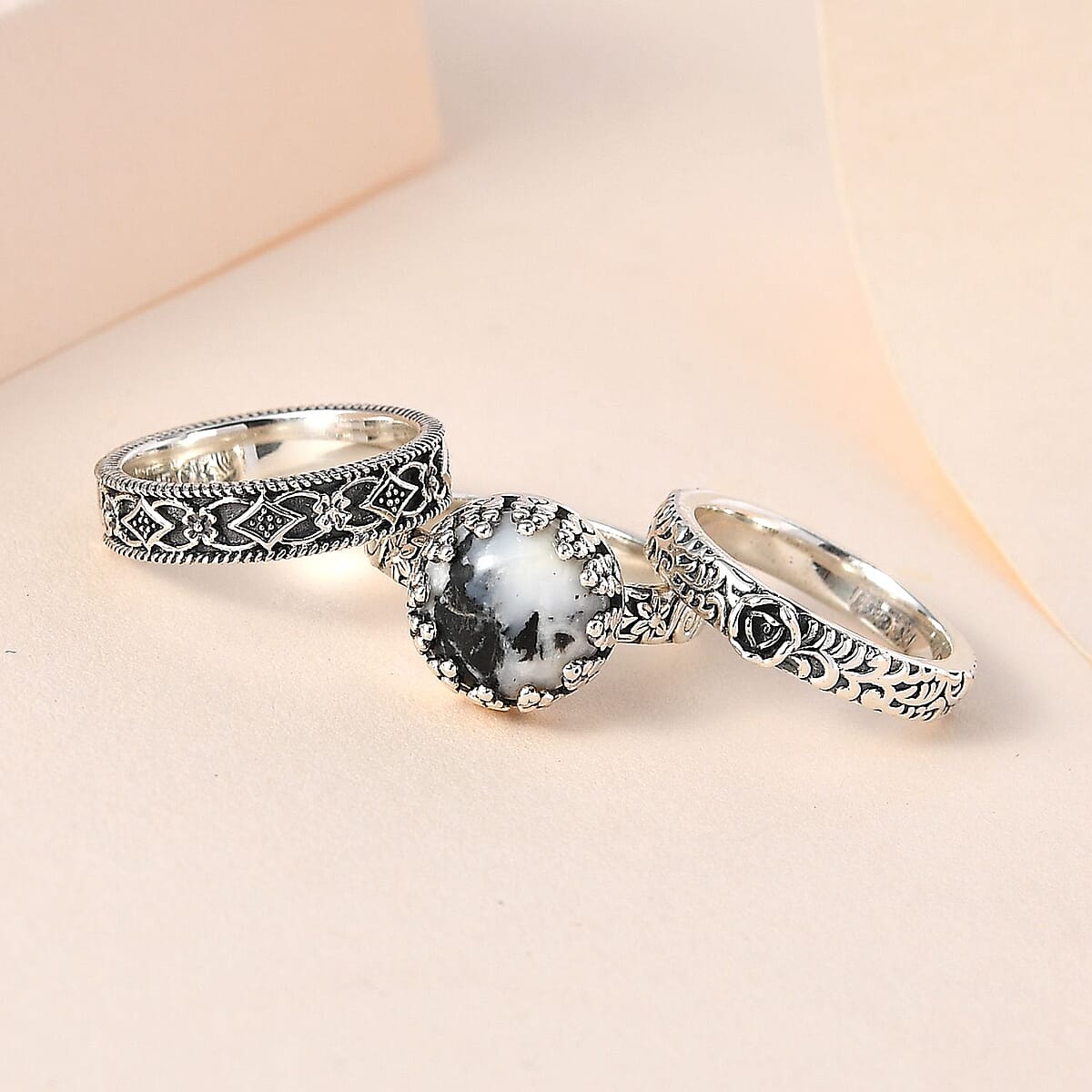 Artisan Crafted White Buffalo Set of 3 Stackable Ring in Sterling Silver 4.10 ctw image number 1