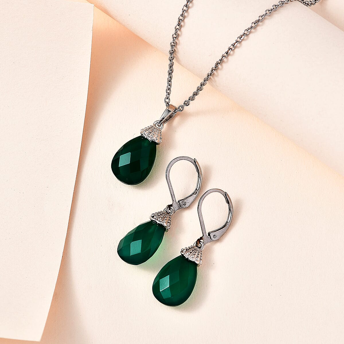 Karis Green Onyx Drop Earrings, Pendant in Platinum Bond with Stainless Steel Necklace 20 Inches 13.50 ctw image number 1