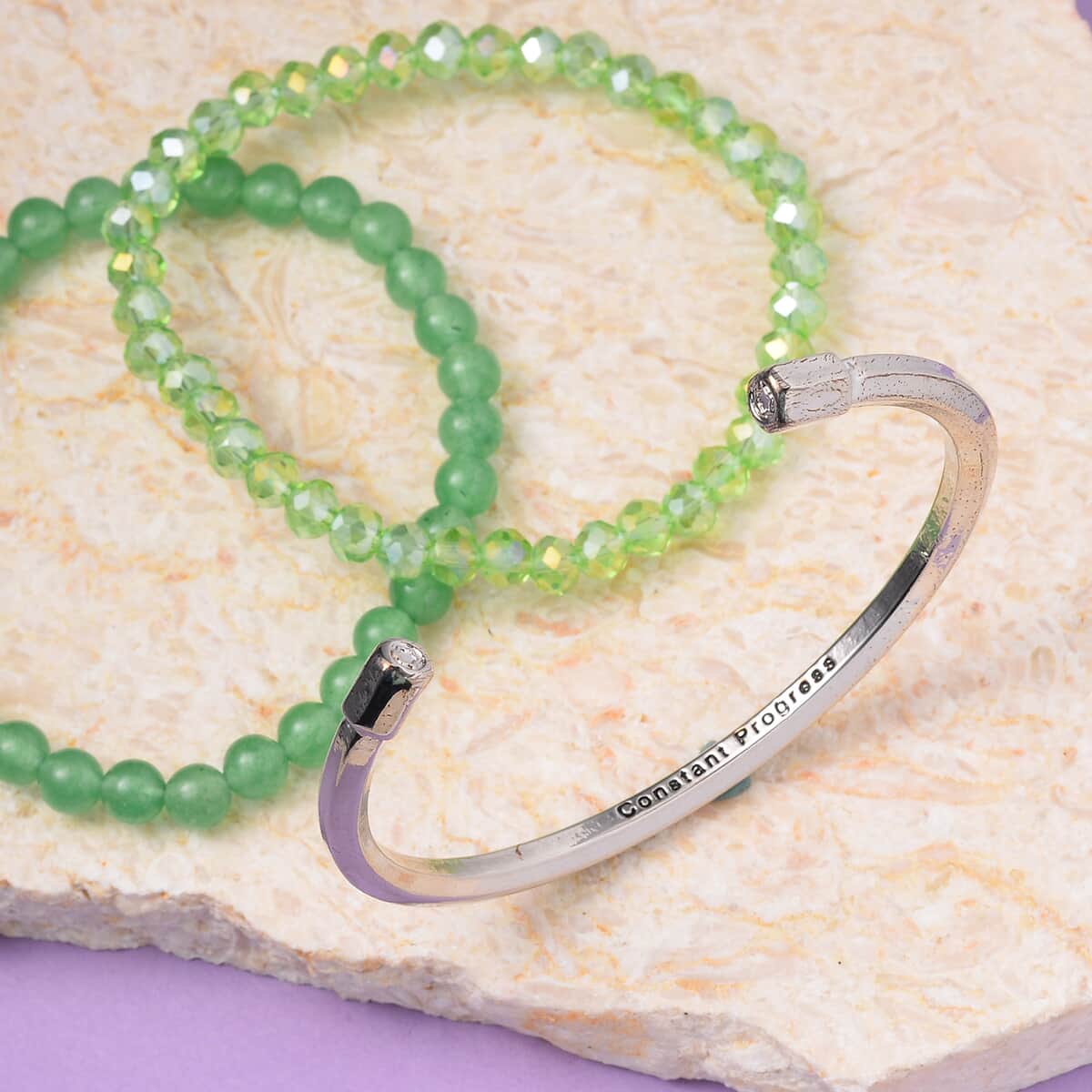 Green Aventurine, Green Glass Set of 2 Stretch Bracelet and Cuff Bracelet (7.00In) in Silvertone 60.00 ctw image number 1