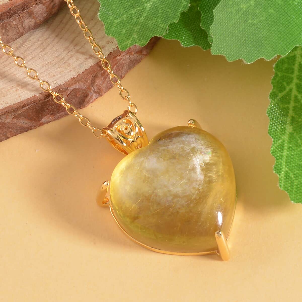 Golden Lepidolite Heart Pendant Necklace (18 Inches) in Vermeil YG Over Sterling Silver image number 1