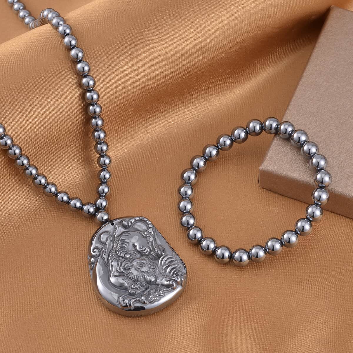 Terahertz Carved 308.00 ctw Tiger Pendant with Beaded Necklace and Stretch Bracelet in Rhodium Over Sterling Silver 20 Inches image number 1