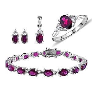 Orissa Rhodolite Garnet, White Topaz 3 Stone Ring (Size 10.0), Stud Earrings, Bracelet (7.25In) and Pendant in Platinum Over Sterling Silver 21.50 ctw