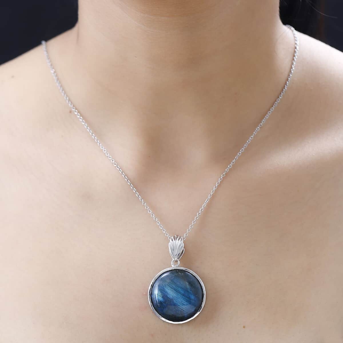 Karis Malagasy Labradorite Solitaire Pendant in Platinum Bond with Stainless Steel Necklace 20 Inches 25.00 ctw image number 2