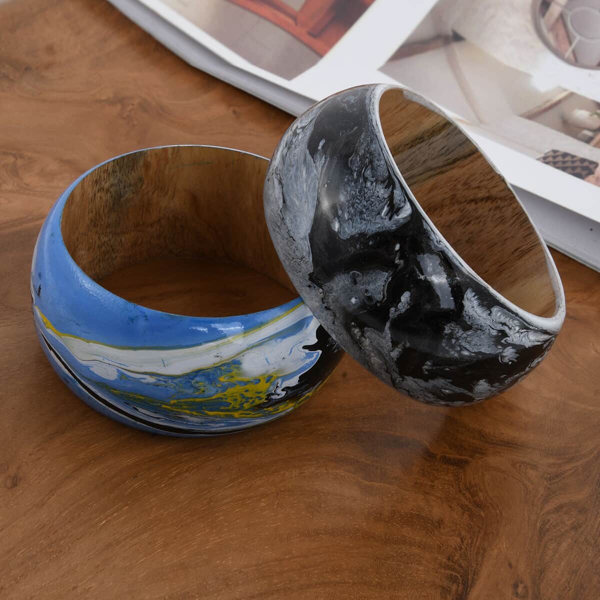 Set of 2 Blue and White Wooden 8.00 ctw Bangle Bracelet (7 In) image number 1