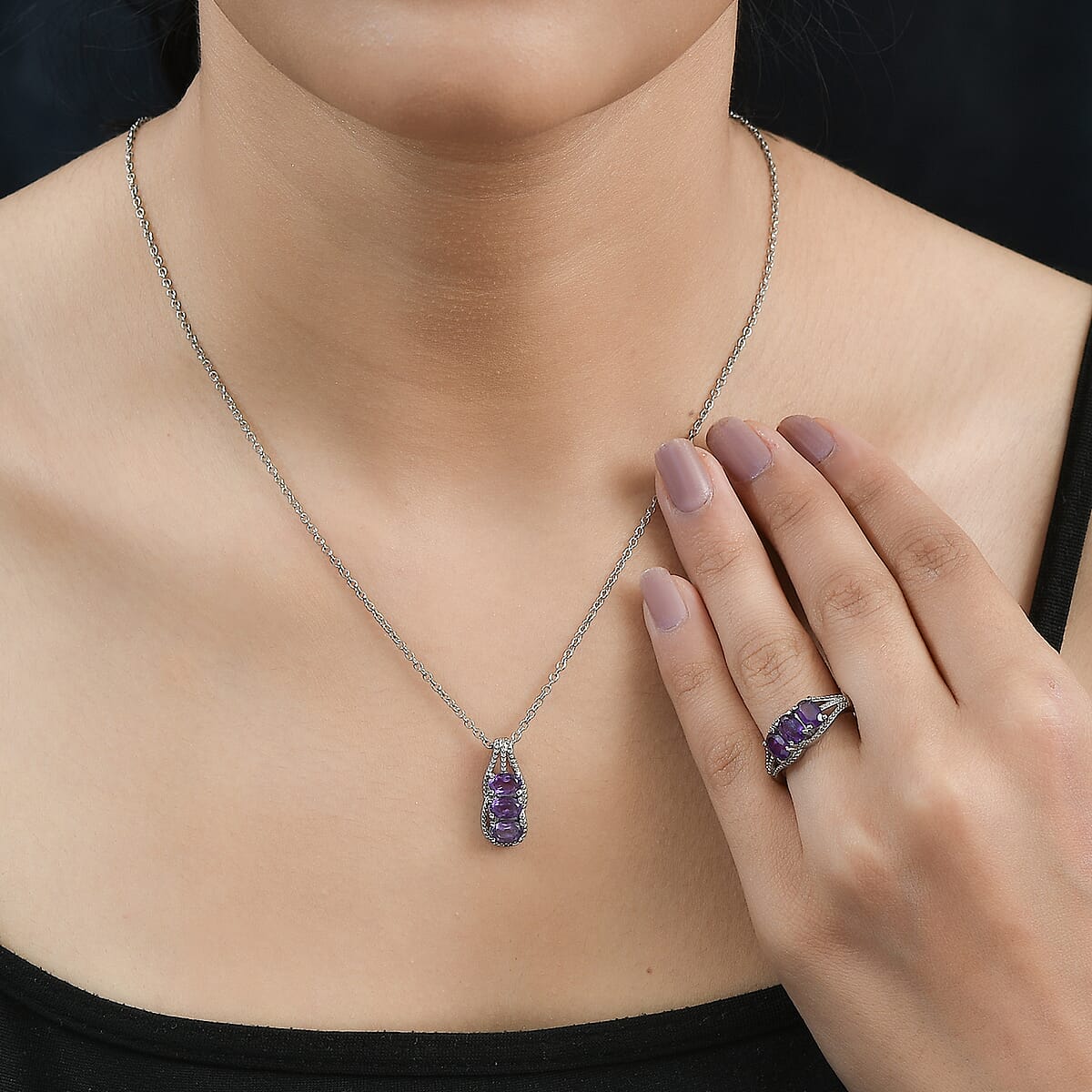 Amethyst 2.75 ctw 3 Stone Ring Size 6 and Pendant Necklace 20 Inches in Stainless Steel image number 3