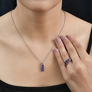Amethyst 2.75 ctw 3 Stone Ring Size 8 and Pendant Necklace 20 Inches in Stainless Steel