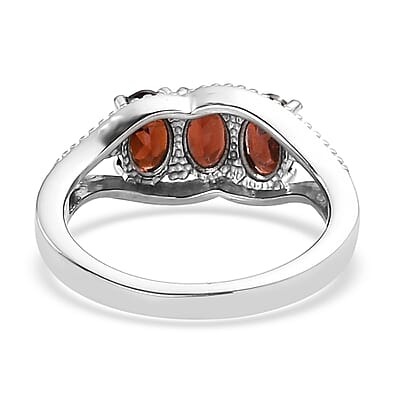 Mozambique Garnet 2.75 ctw 3 Stone Ring Size 9 and Pendant Necklace 20 Inches in Stainless Steel