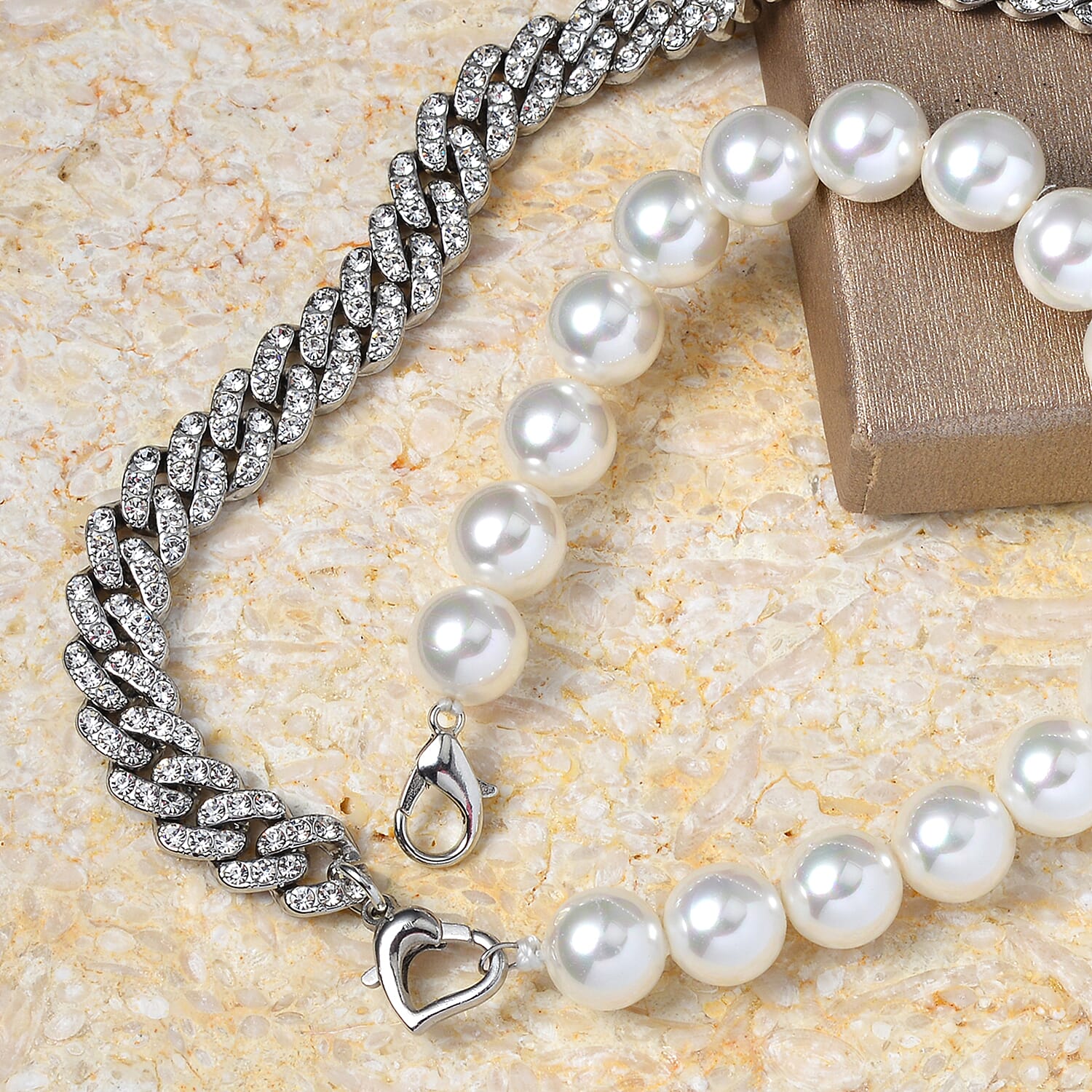 White Shell Pearl - Product card gallery slide 2 (10145073987867)