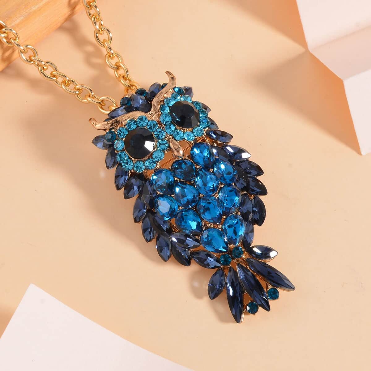 Black and Blue Color Austrian Crystal Owl Brooch Or Pendant with Necklace 24-26 Inches in Goldtone image number 1