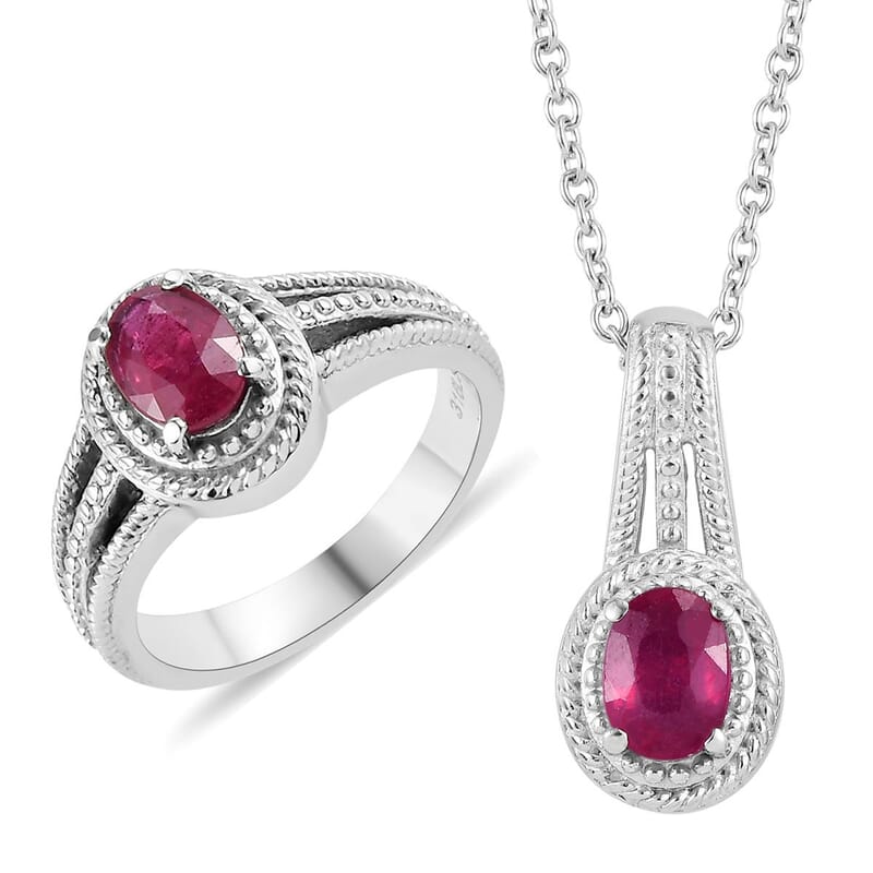 Niassa Ruby (FF) Solitaire Ring (Size 8.0) and Pendant Necklace 20 Inches in Stainless Steel 2.10 ctw