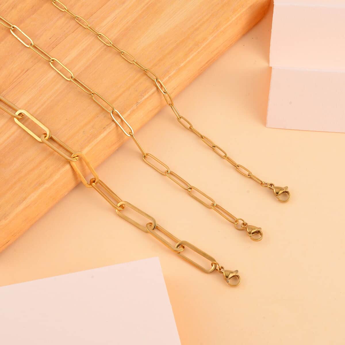 Set of 3 Paperclip Bracelet in ION Plated YG Stainless Steel (7.50-9.50In) image number 1
