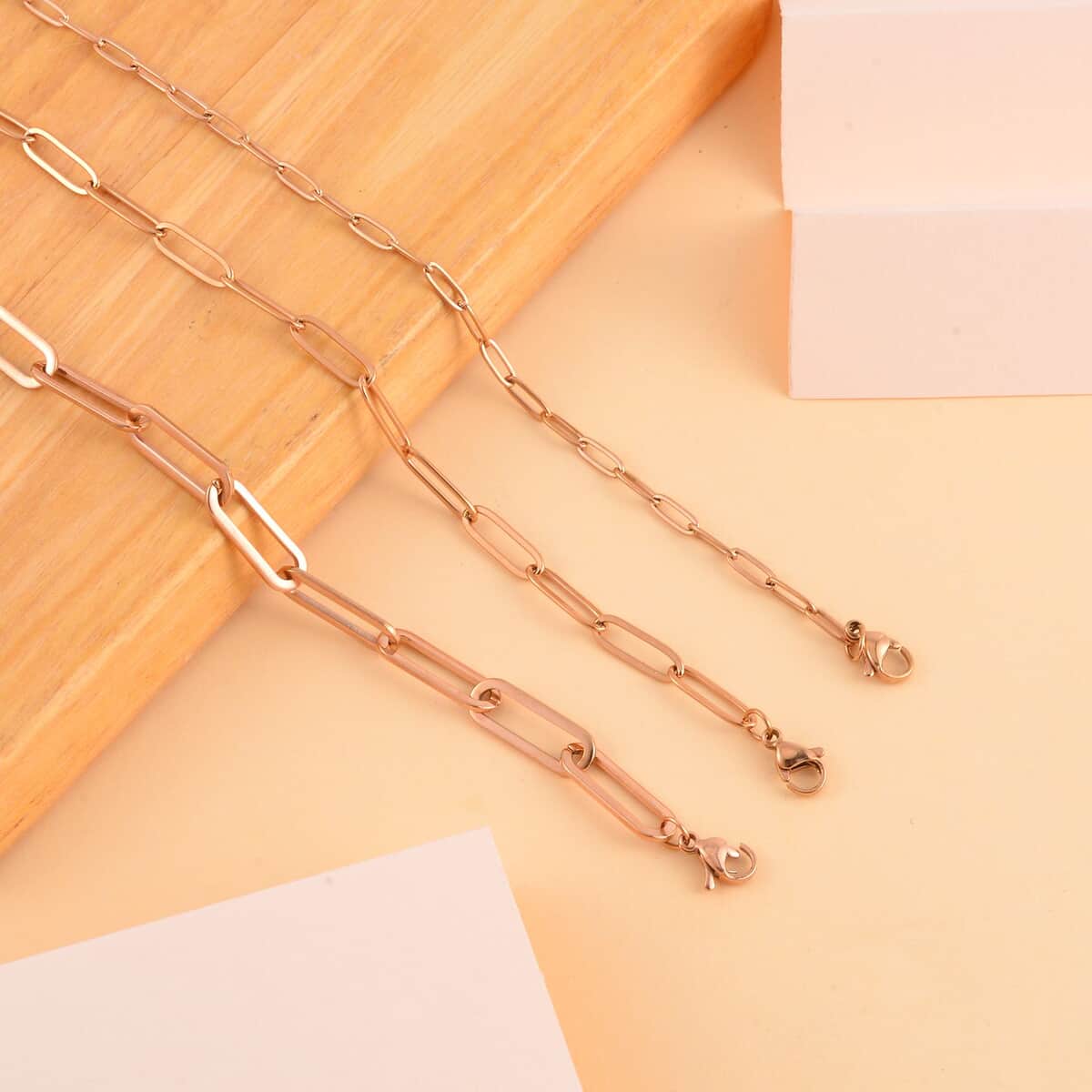 Set of 3 Paperclip Bracelet in ION Plated RG Stainless Steel (7.50-9.50In) image number 1