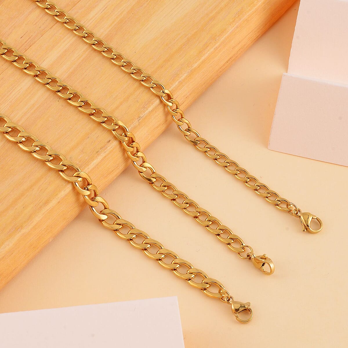 Set of 3 Curb Chain Bracelet in ION Plated YG Stainless Steel (7.50-9.50In) image number 1
