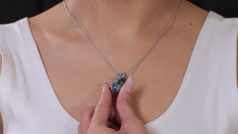 Austrian Pinolith Solitaire Pendant Necklace 20 Inches in Stainless Steel 20.35 ctw