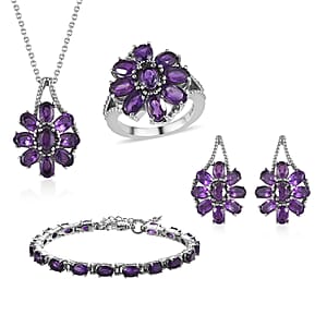 African Amethyst Bracelet (6.5-8.5In), Earrings, Ring (Size 7), Pendant Necklace 20 Inches in Stainless Steel 24.75 ctw