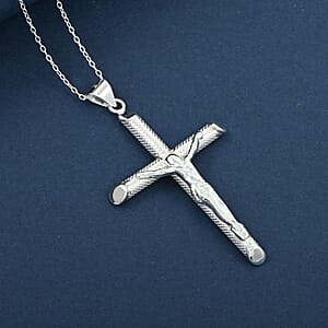Sterling Silver Cross Pendant Necklace 18 Inches 2.90 Grams