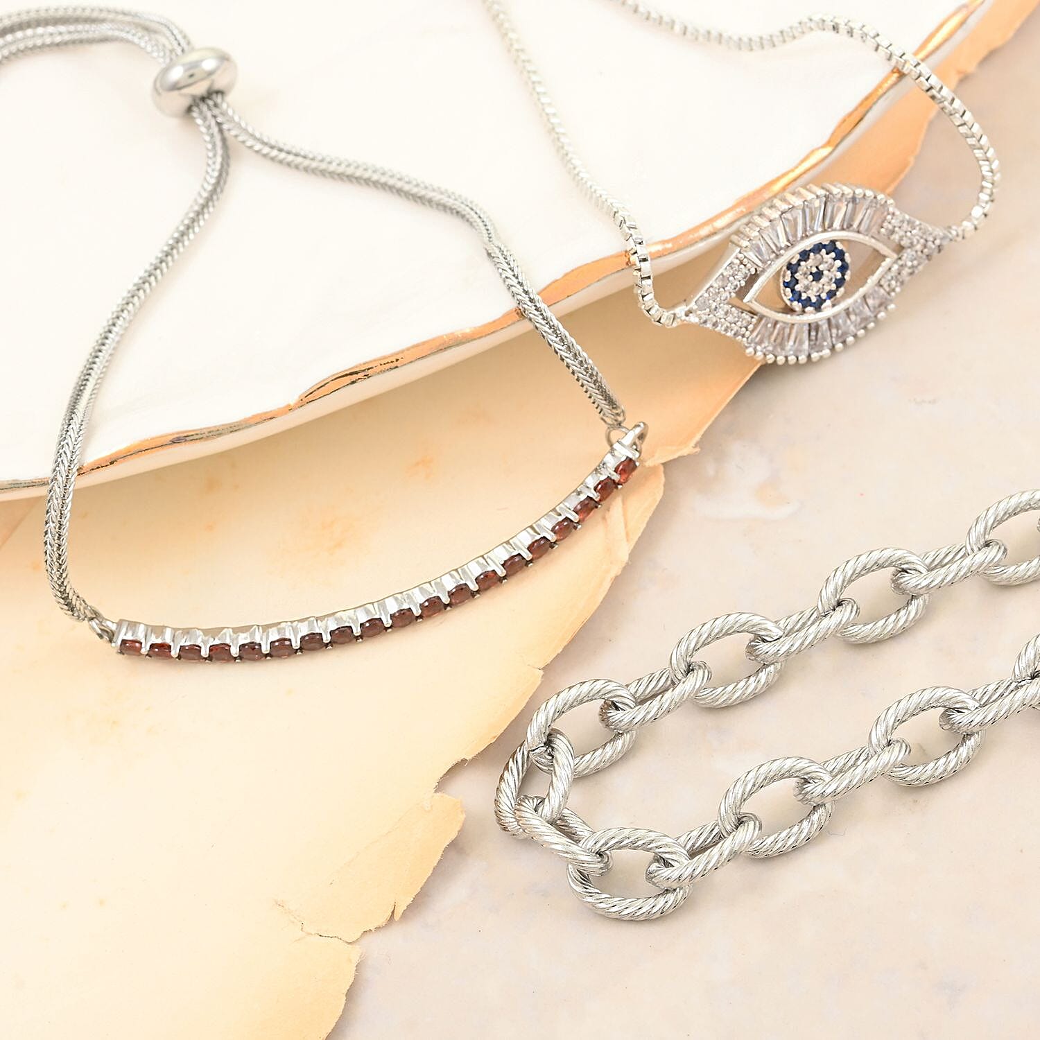 Default Title - Product card gallery slide 2 (10145200603419)