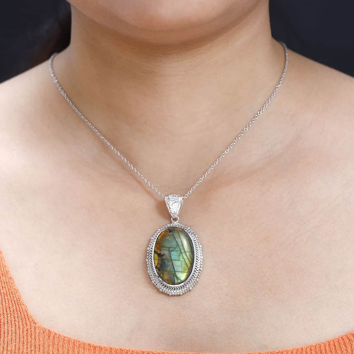 Malagasy Labradorite Pendant in Platinum Over Copper with Stainless Steel Necklace 20 Inches 36.25 ctw image number 3