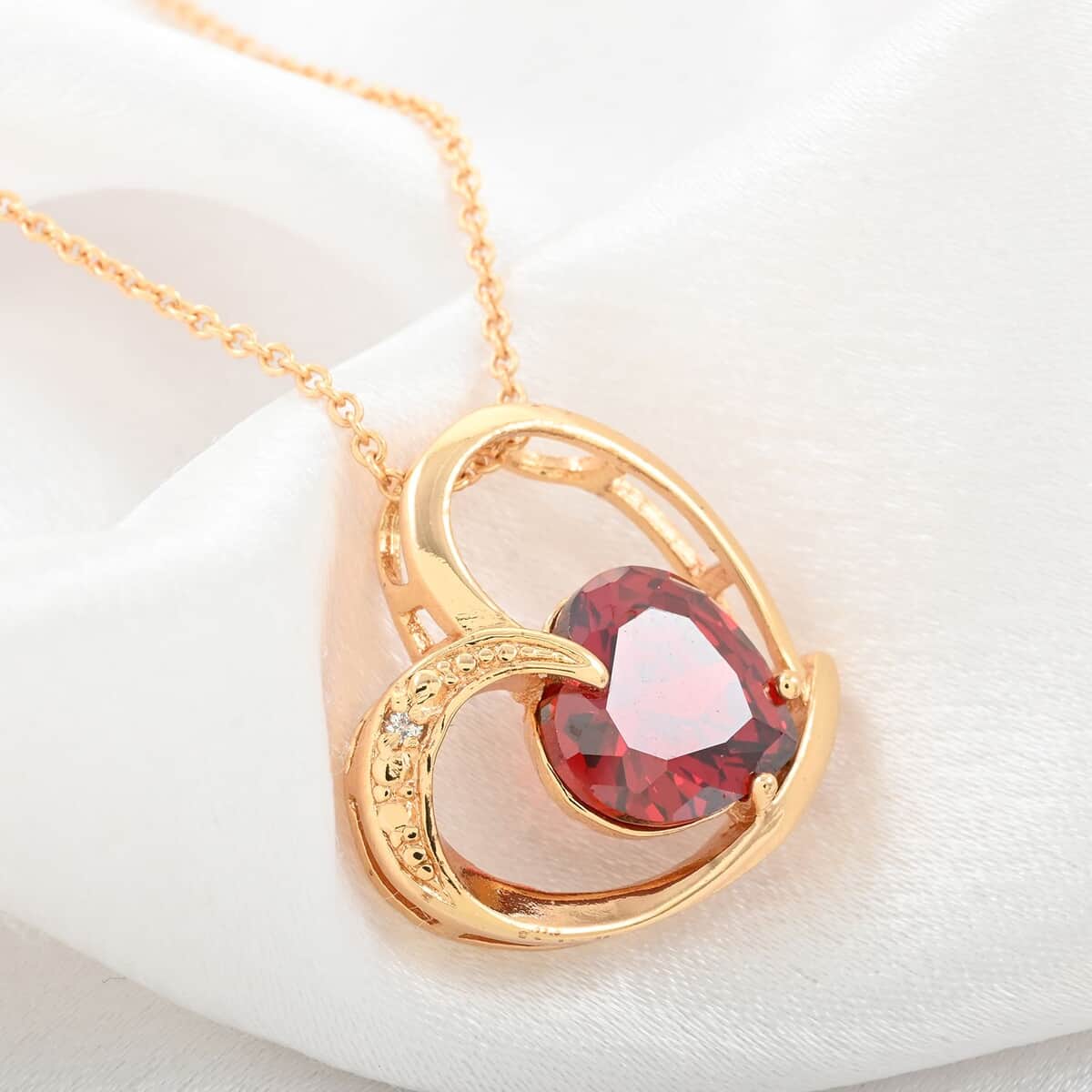 Red and White Austrian Crystal Heart Pendant Necklace 18 Inches in Goldtone image number 1
