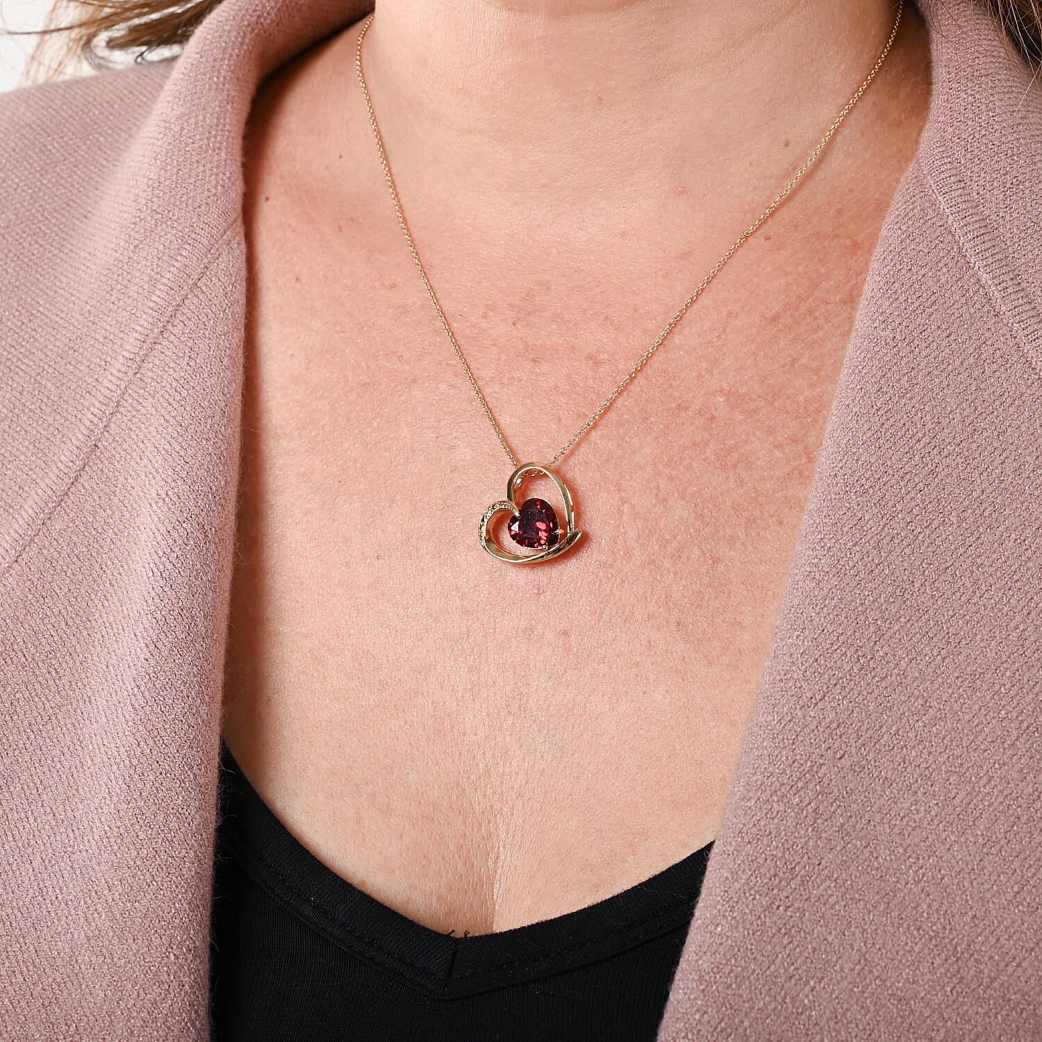 Red and White Austrian Crystal Heart Pendant Necklace 18 Inches in Goldtone