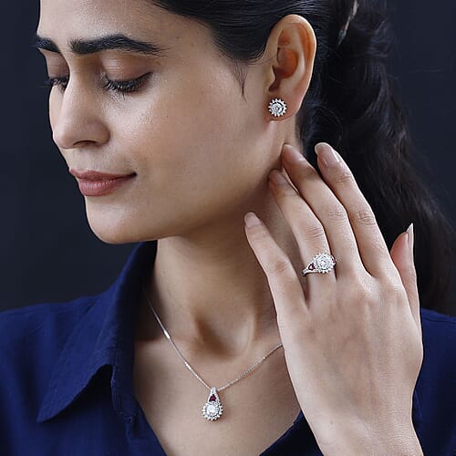 Moissanite & Niassa Ruby / 5 - Product card gallery slide 3 (10176580223289)