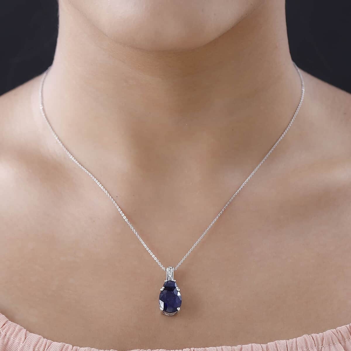 Masoala Sapphire (FF) and White Topaz Pendant Necklace 20 Inches in Platinum Over Sterling Silver 8.40 ctw image number 2