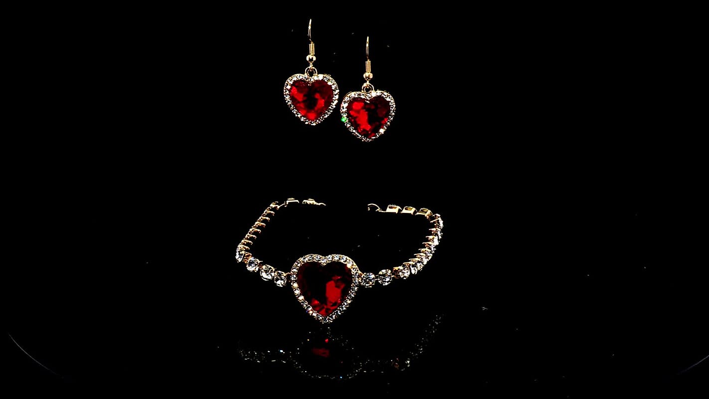 TLV Red Glass, Austrian Crystal Heart Bracelet (7.50-9.50In) and Earrings in Goldtone