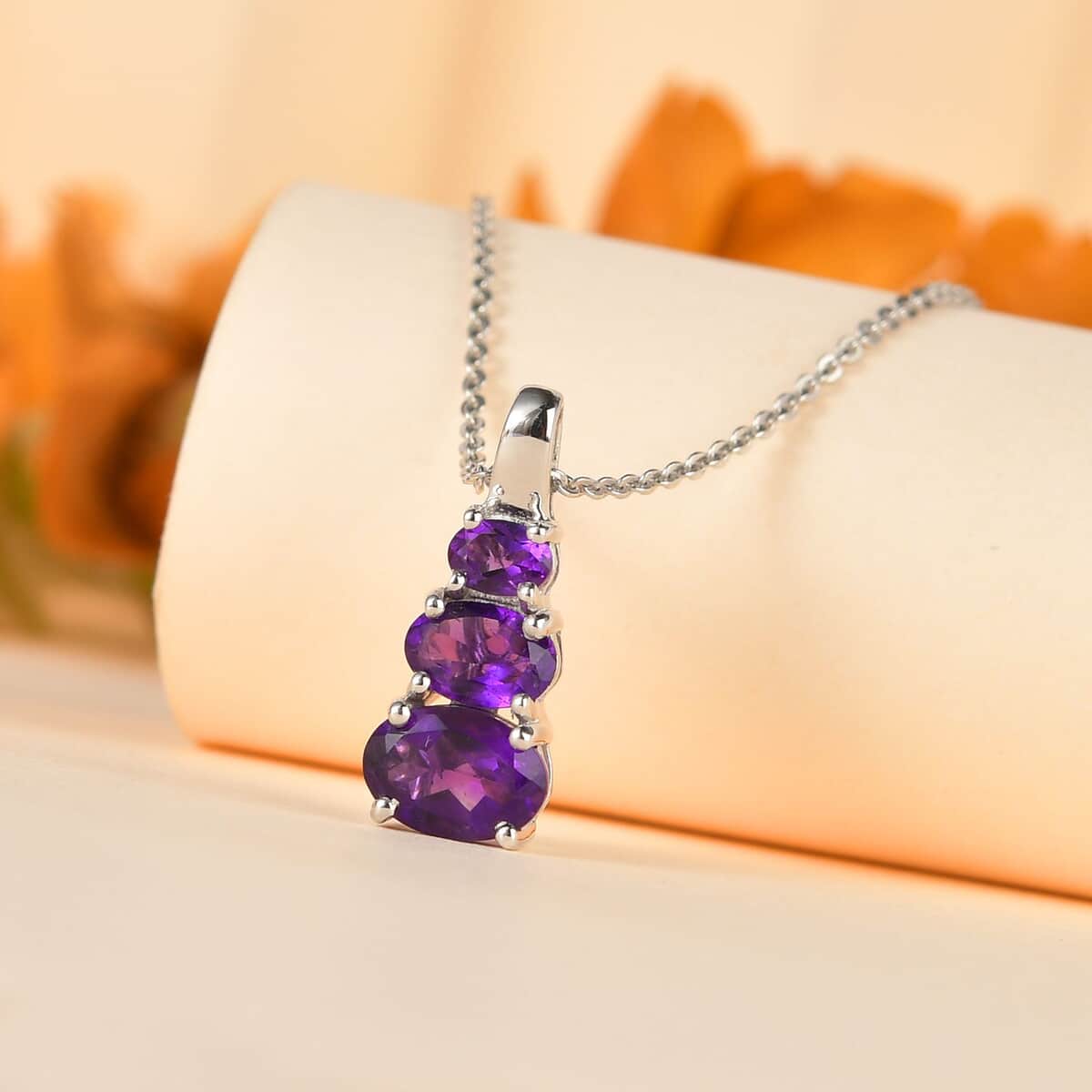 African Amethyst Pendant Necklace (20 Inches) in Platinum Over Sterling Silver 1.35 ctw image number 1