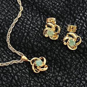 Simulated Emerald 1.35 ctw Stud Earrings and Pendant Necklace in Goldtone 18 Inches