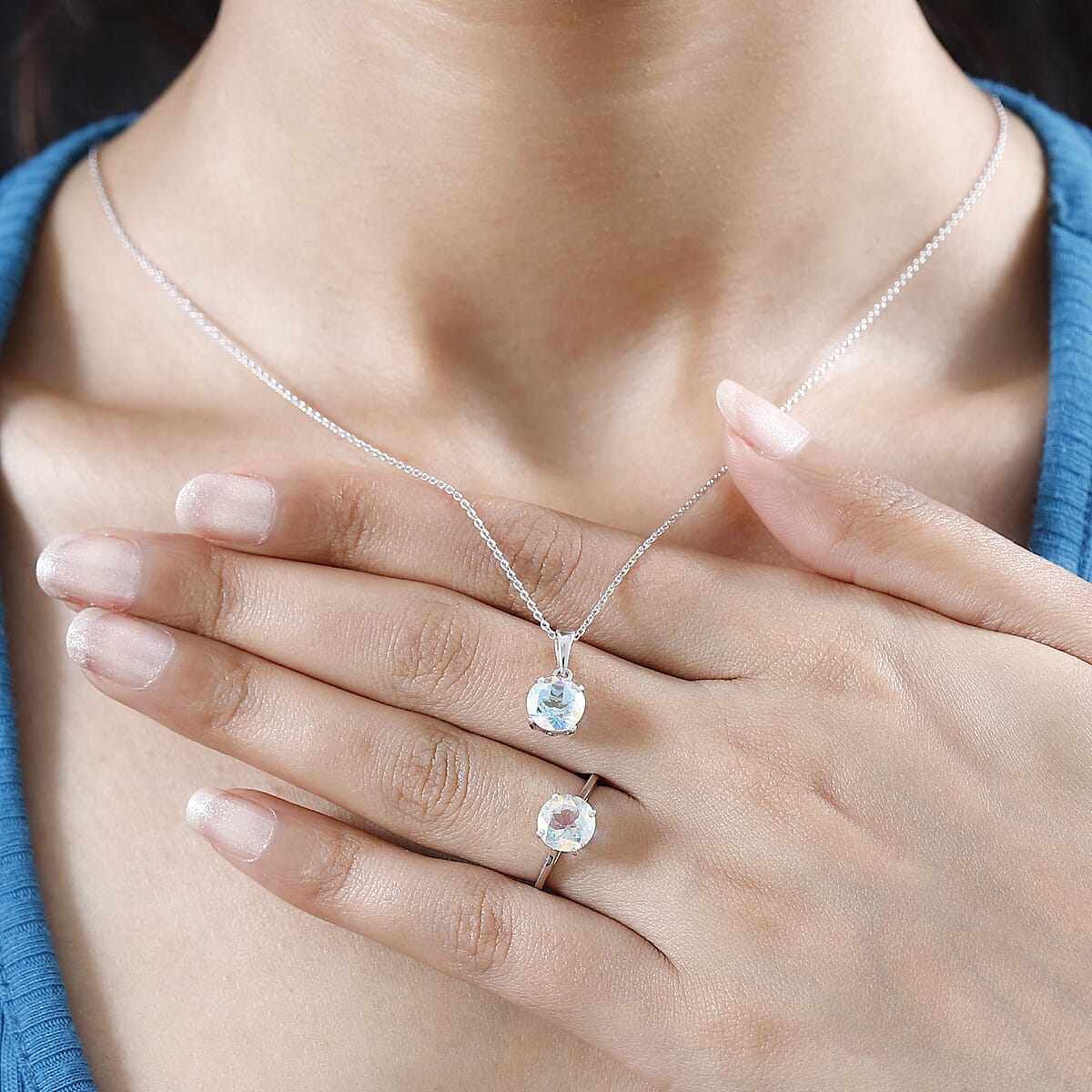 Mercury Mystic Topaz Solitaire Ring (Size 8.0) and Pendant Necklace 20 Inches in Platinum Over Sterling Silver 4.25 ctw image number 2