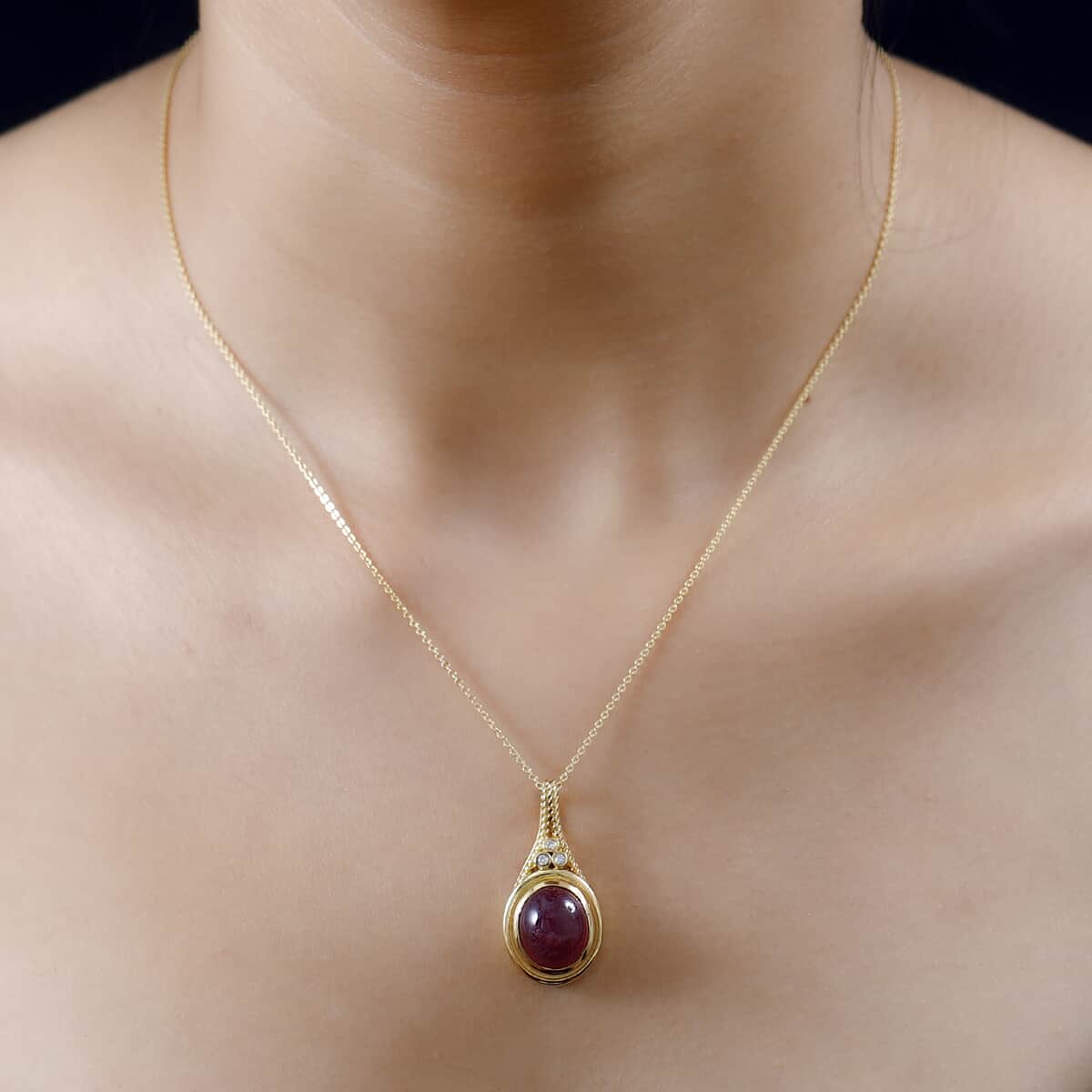 Premium African Ruby (FF) and Moissanite Pendant Necklace 20 Inches in Vermeil Yellow Gold Over Sterling Silver 8.30 ctw image number 2