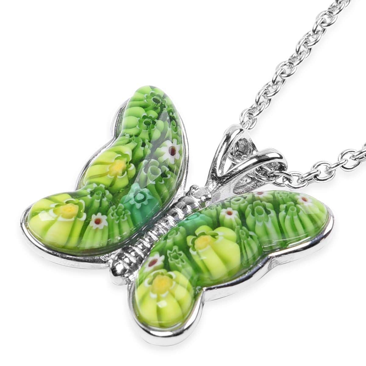 Green Murano Style Earrings and Pendant Necklace image number 3