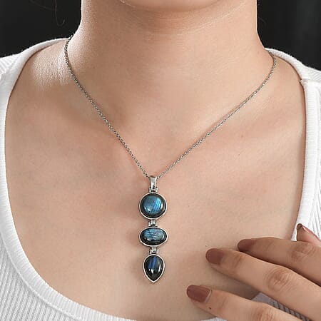 Malagasy Labradorite - Product card gallery slide 3 (10176593854777)