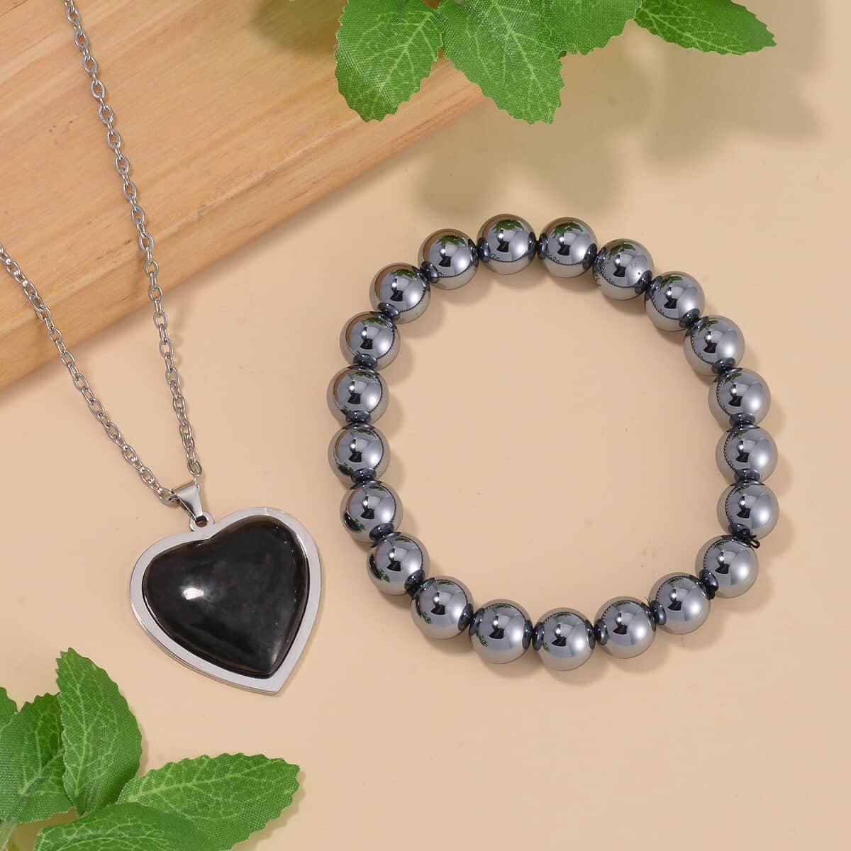 Shungite and Terahertz Beaded Stretch Bracelet, Heart Pendant Necklace 20 Inches in Stainless Steel 195.00 ctw image number 1