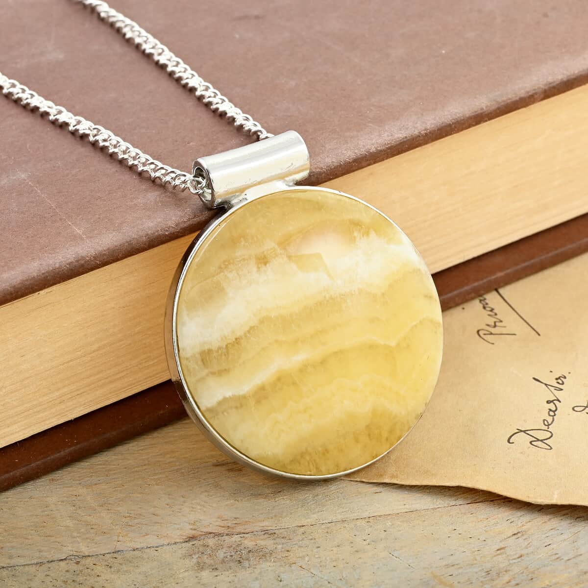 Aragonite Pendant Necklace 18 Inches in Silvertone 9.90 ctw image number 1