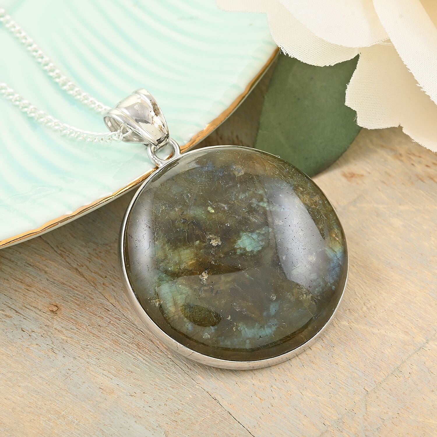Labradorite Circular Pendant Necklace 18 Inches in Silvertone 32.50 ctw